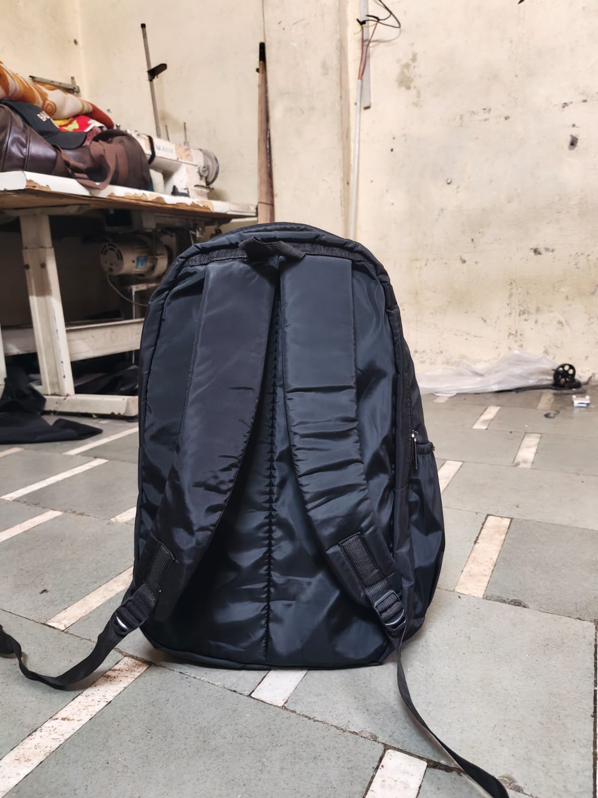 Turvo Stealth Urban Backpack Ergonomic Straps and Back Padding